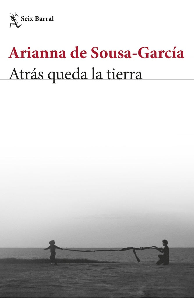 ATRÁS QUEDA LA TIERRA | Arianna de Sousa García